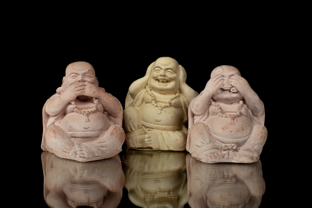 Buddha Laughing Statue